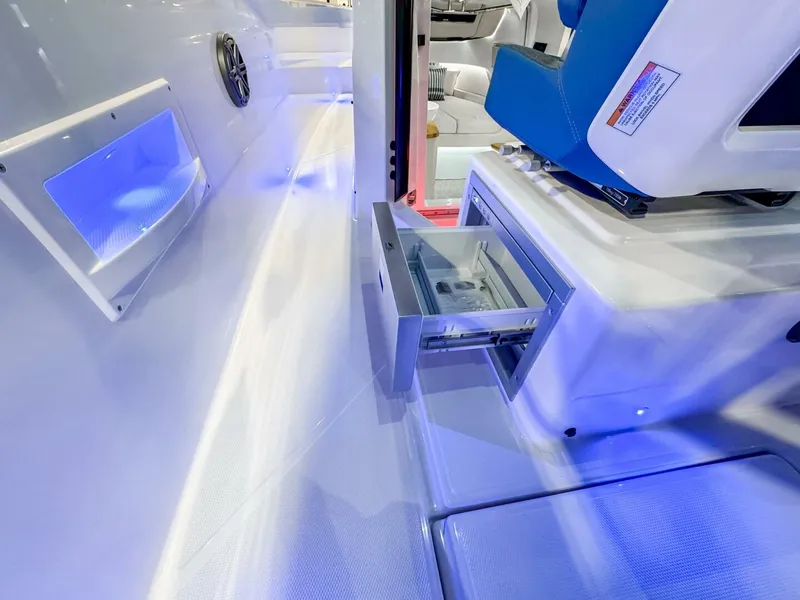 Slide: The Image of Axopar 37 Sun Top BRABUS Trim 2025 - 5809724