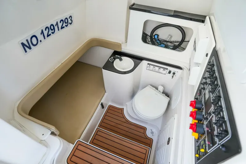 Slide: The Image of Sea Fox 328 Commander 2018 - 4781892