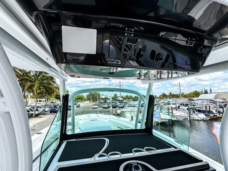 Slide: The Image of Wellcraft 302 Fisherman 2025 - 5315813