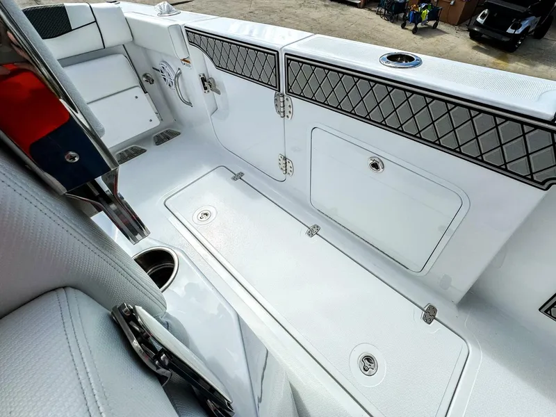 Slide: The Image of Wellcraft 302 Fisherman 2025 - 5315823