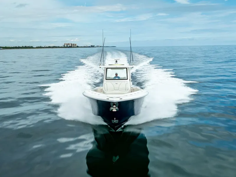 Slide: The Image of SeaVee 420Z 2024 - 5648213