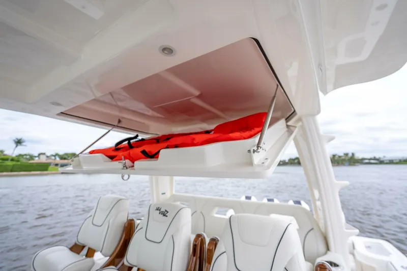 Slide: The Image of SeaVee 420Z 2024 - 5648216