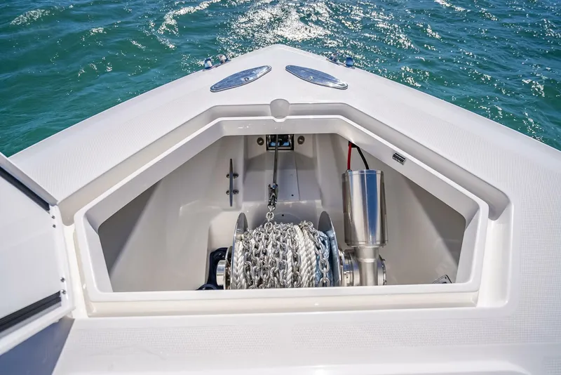 Slide: The Image of SeaVee 420Z 2024 - 4832358