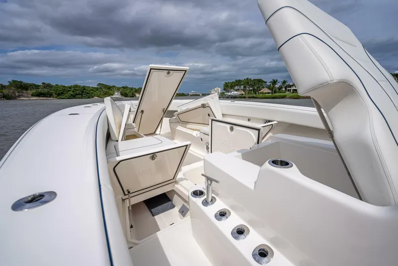 Slide: The Image of SeaVee 420Z 2024 - 5648192