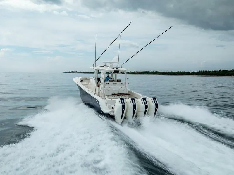 Slide: The Image of SeaVee 420Z 2024 - 5648181