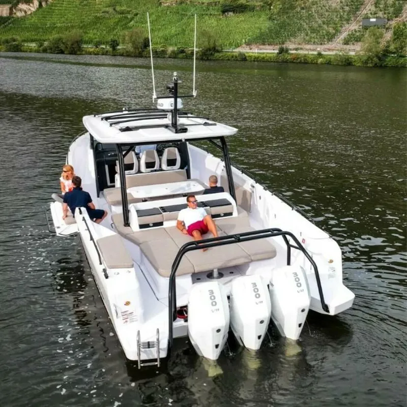 Slide: The Image of Axopar 45 Cross Top 2025 - 4785831