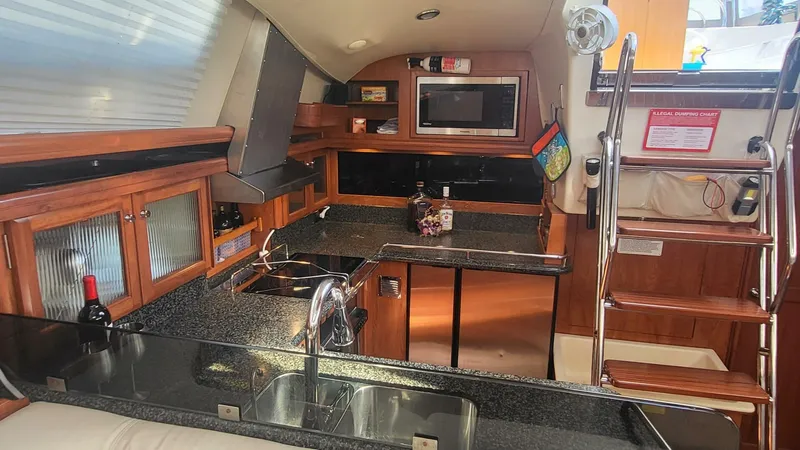 Slide: The Image of Hunter 50 CC 2009 - 4786148