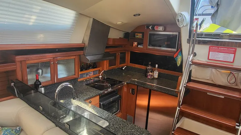 Slide: The Image of Hunter 50 CC 2009 - 4786149