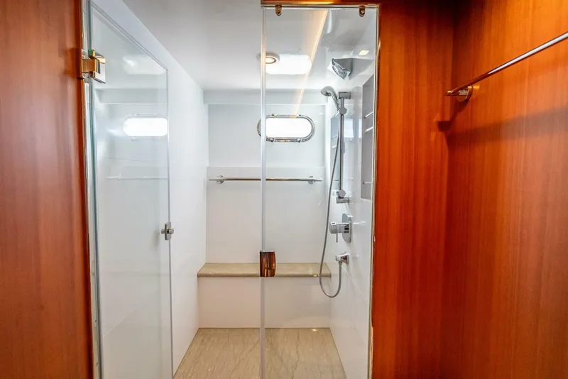 Slide: The Image of Hampton 658l Endurance 2022 - 5069683