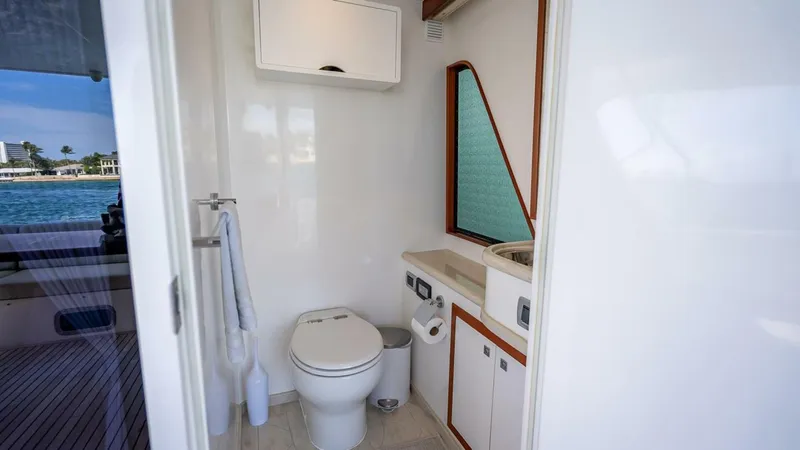 Slide: The Image of Hampton 658l Endurance 2022 - 5069698