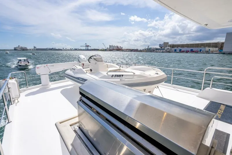 Slide: The Image of Hampton 658l Endurance 2022 - 5069711