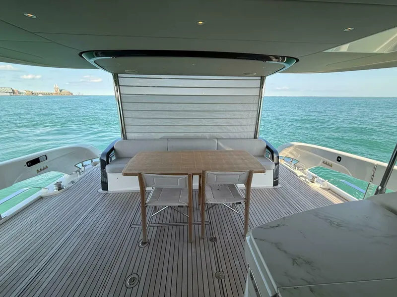 Slide: The Image of Absolute 64 Navetta 2022 - 4786483