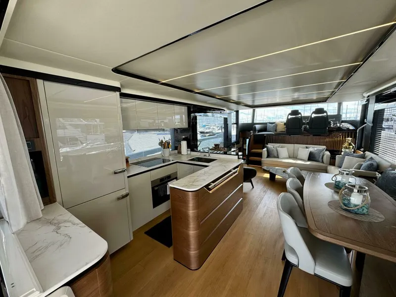 Slide: The Image of Absolute 64 Navetta 2022 - 4786504