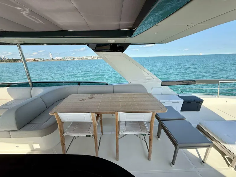 Slide: The Image of Absolute 64 Navetta 2022 - 4786474