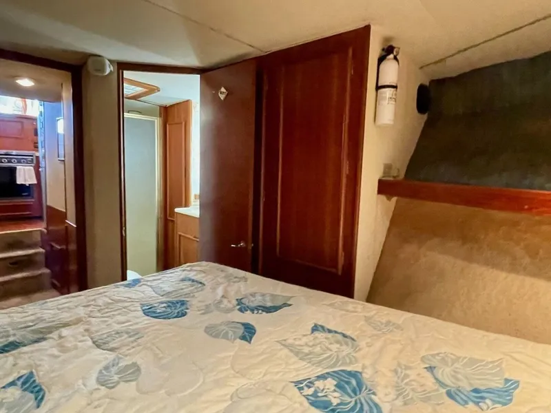 Slide: The Image of Post 46 1988 - 4786786