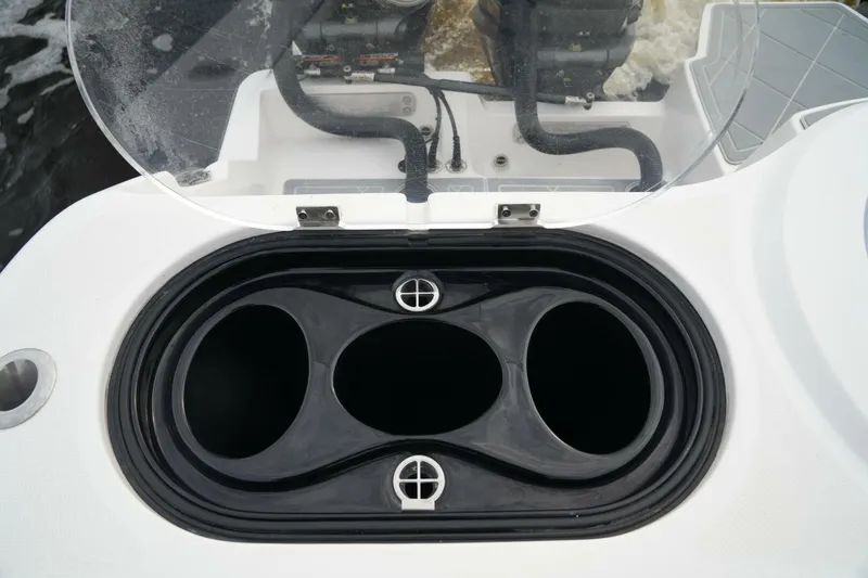 Slide: The Image of Invincible 46 Catamaran 2022 - 4787012