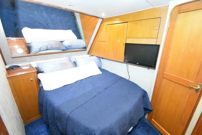 Slide: The Image of Ocean Yachts 48 Super Sport 2000 - 4806047