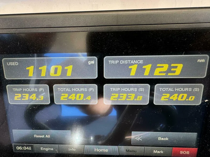 Slide: The Image of Regulator Marine 31 FS with Mezz 2020 - 5239029