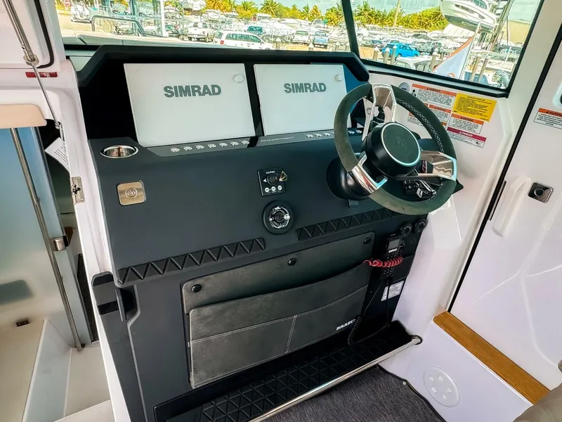 Slide: The Image of Axopar 37XC CROSS CABIN BRABUS Trim 2025 - 5317766