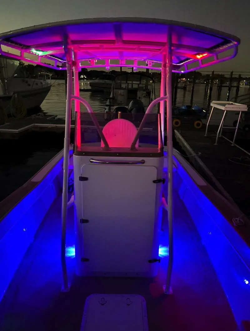 Slide: The Image of Mako 23 1975 - 4789322