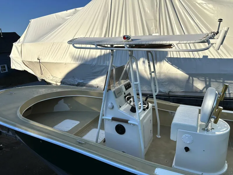 Slide: The Image of Mako 23 1975 - 4789316