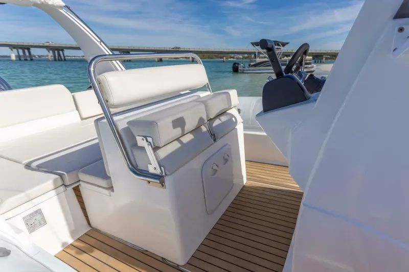 Slide: The Image of Orca Pro Marine 26 2023 - 4789603
