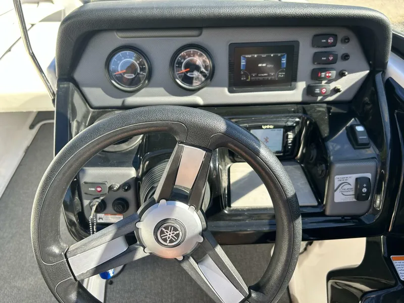 Slide: The Image of Yamaha AR210 2019 - 5105104