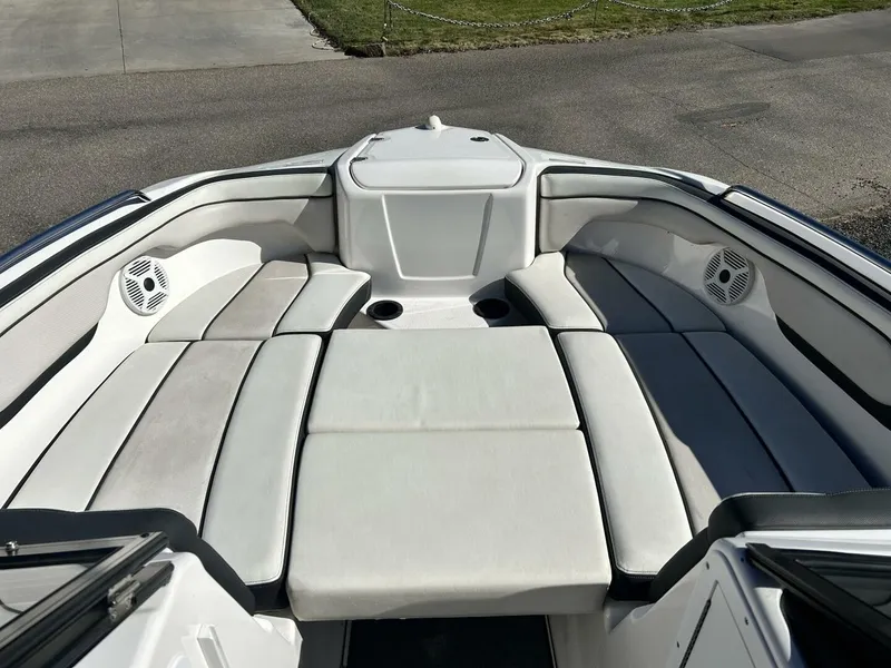 Slide: The Image of Yamaha AR210 2019 - 7515622