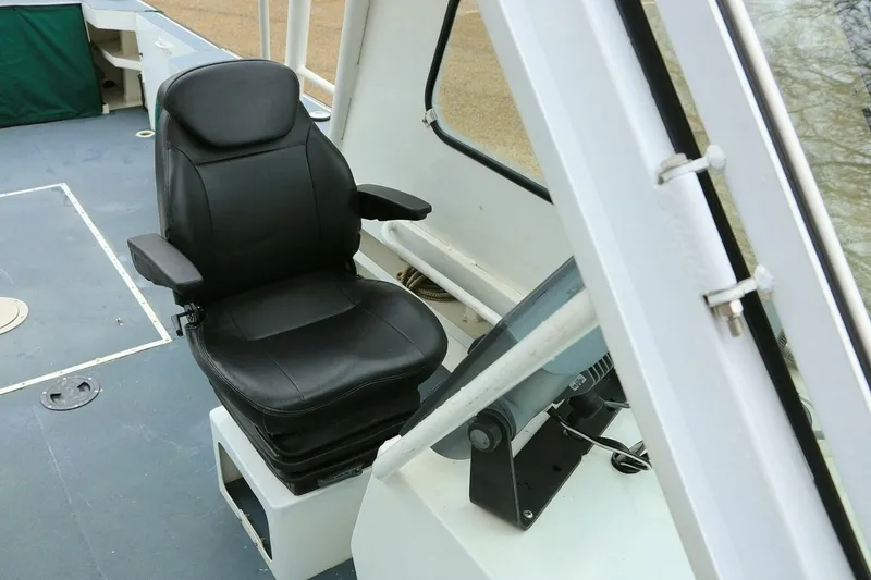 Slide: The Image of SeaArk 25 V Commander SAMA 1365 2002 - 7515536
