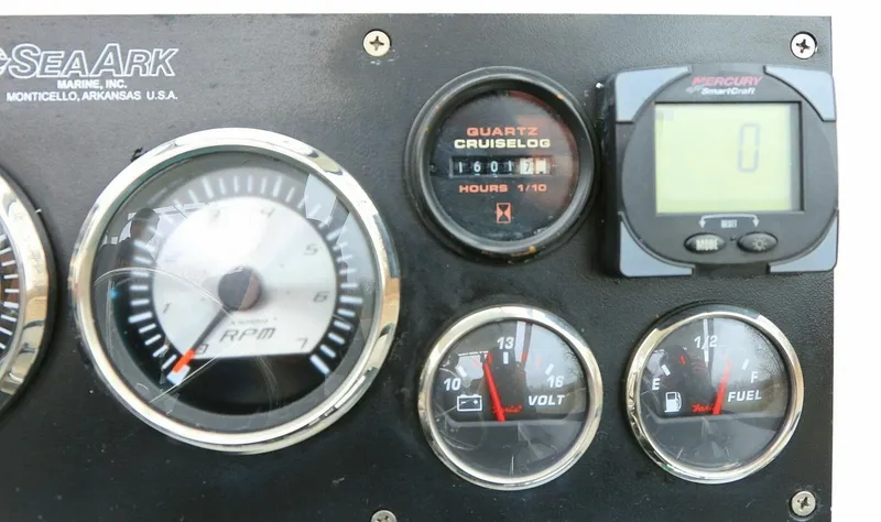 Slide: The Image of SeaArk 25 V Commander SAMA 1365 2002 - 7515512