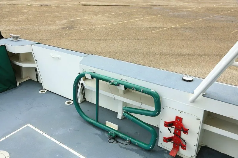 Slide: The Image of SeaArk 25 V Commander SAMA 1365 2002 - 7515583