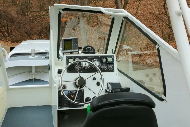 Slide: The Image of SeaArk 25 V Commander SAMA 1365 2002 - 7515507