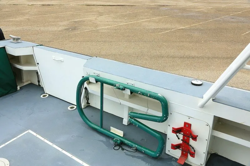 Slide: The Image of SeaArk 25 V Commander SAMA 1365 2002 - 7515476