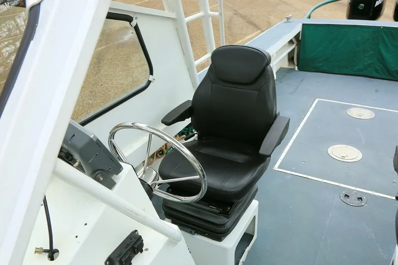 Slide: The Image of SeaArk 25 V Commander SAMA 1365 2002 - 7515515