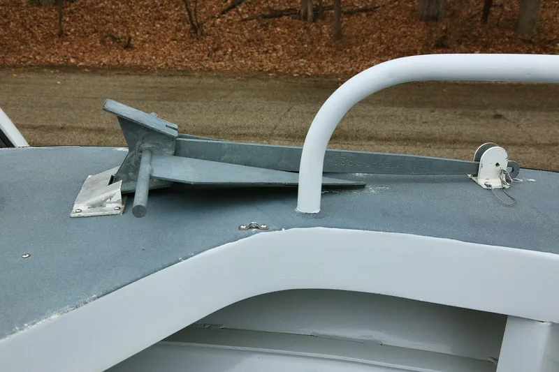 Slide: The Image of SeaArk 25 V Commander SAMA 365 2002 - 4797745