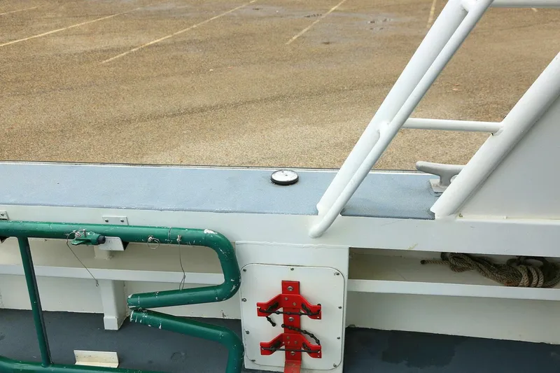 Slide: The Image of SeaArk 25 V Commander SAMA 365 2002 - 4797489