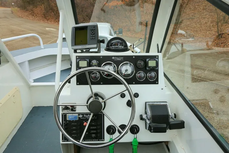 Slide: The Image of SeaArk 25 V Commander SAMA 365 2002 - 4797495