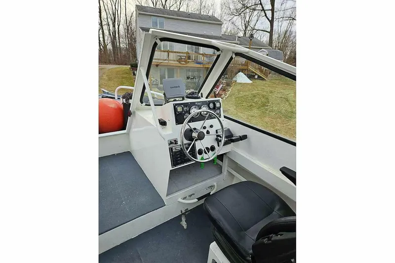 Slide: The Image of SeaArk 25 V Commander SAMA 365 2002 - 4797499