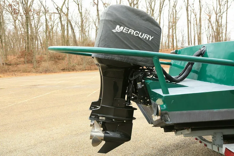 Slide: The Image of SeaArk 25 V Commander SAMA 365 2002 - 4797523