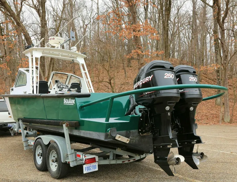 Slide: The Image of SeaArk 25 V Commander SAMA 365 2002 - 4797531