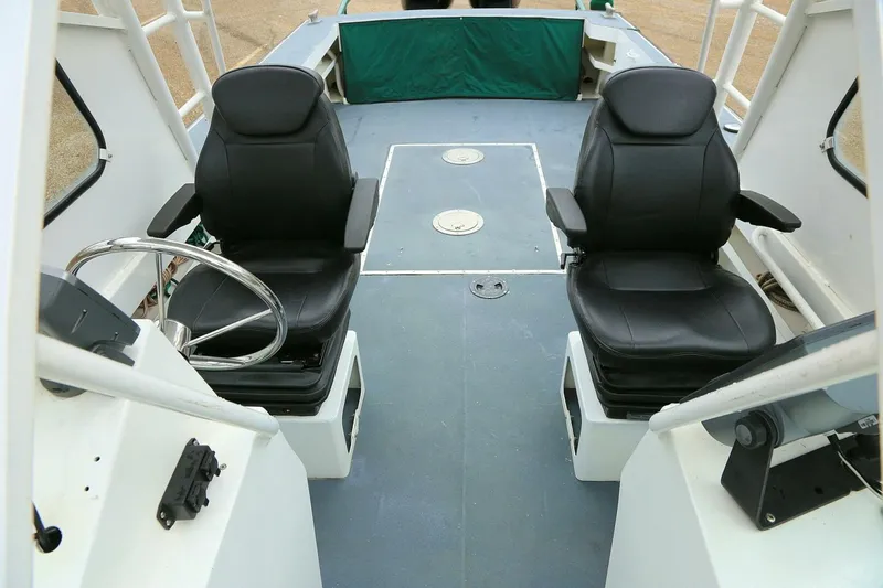 Slide: The Image of SeaArk 25 V Commander SAMA 365 2002 - 4797686