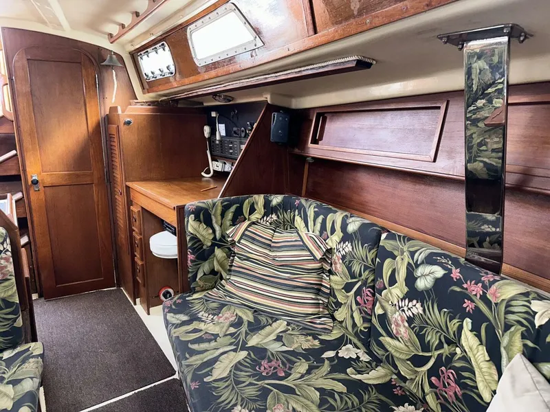 Slide: The Image of Pearson 36-2 1987 - 4791403