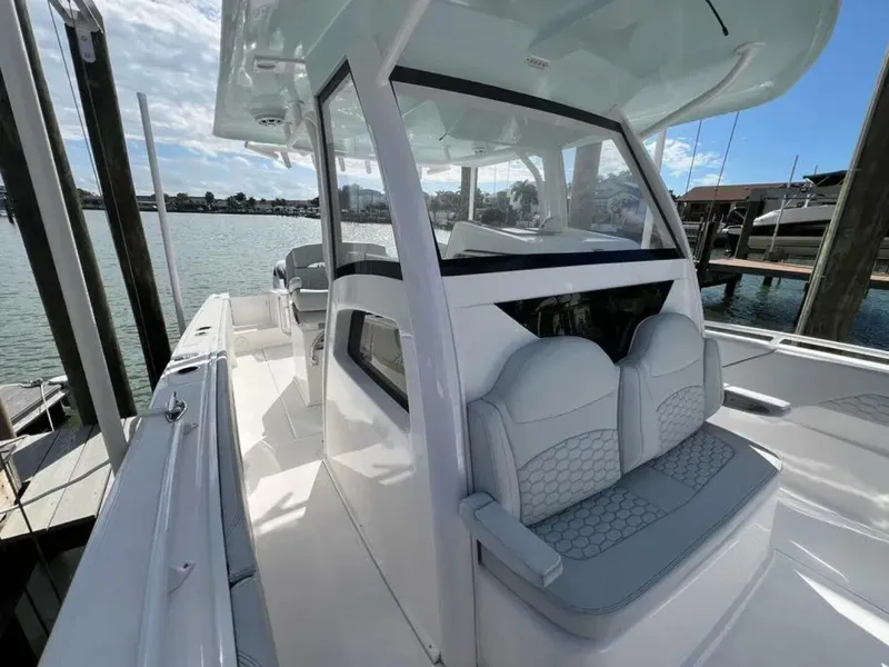 Slide: The Image of 2021 33 Stamas Aventura - 4792084