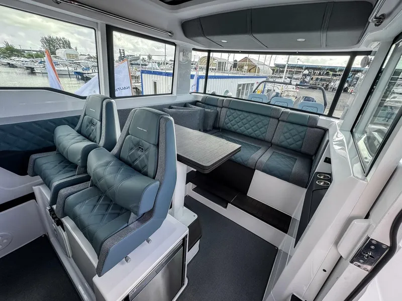 Slide: The Image of Axopar 37XC CROSS CABIN 2024 - 5323922