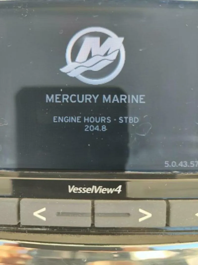 Slide: The Image of Out Island SeaTek 36 Express 2017 - 5018247