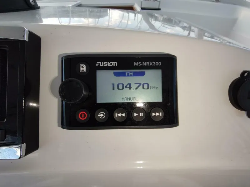 Slide: The Image of Out Island SeaTek 36 Express 2017 - 5018249