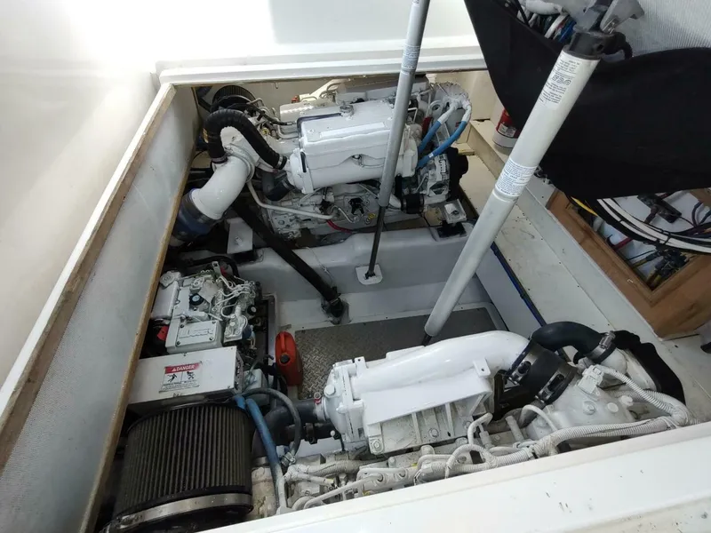 Slide: The Image of Out Island SeaTek 36 Express 2017 - 5018276