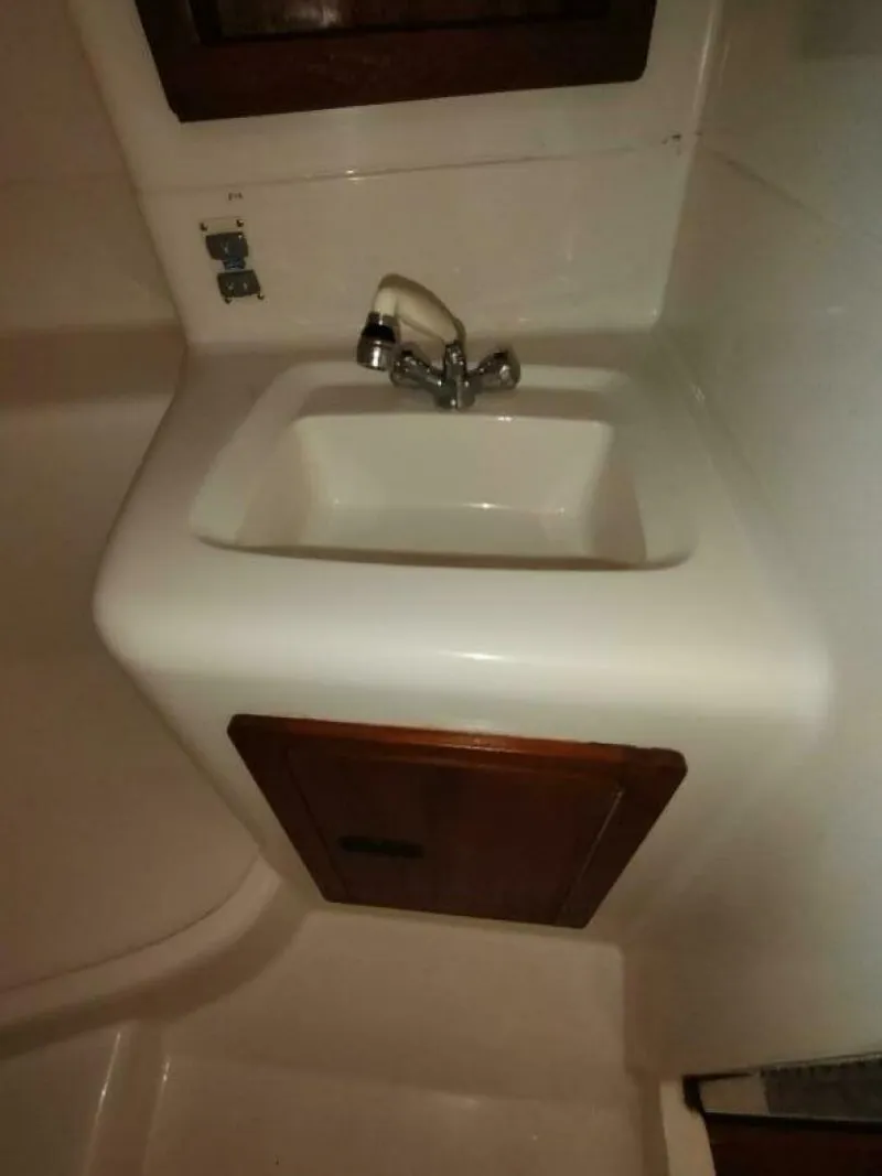 Slide: The Image of Out Island SeaTek 36 Express 2017 - 5018293