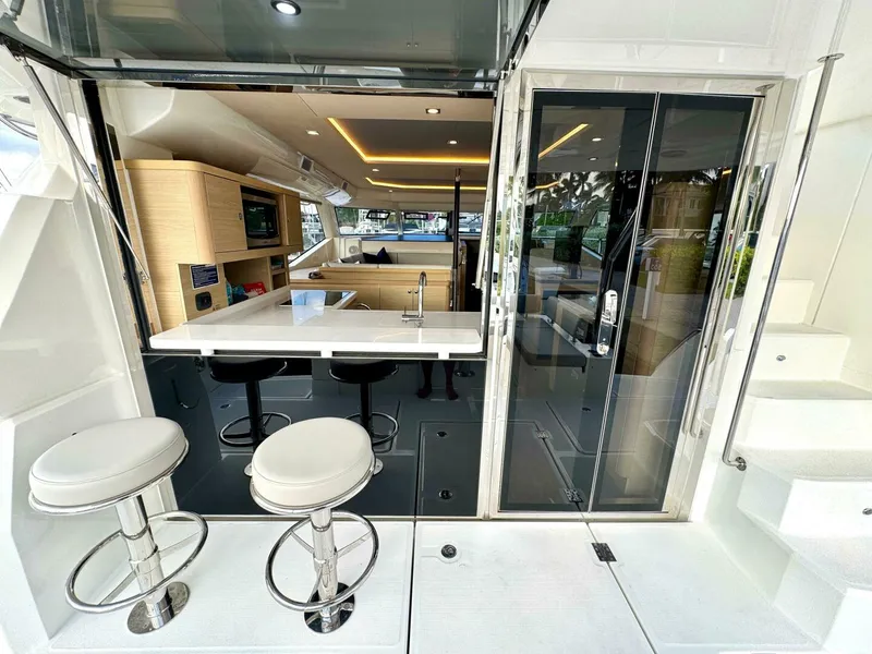 Slide: The Image of Aquila 44 PC 2023 - 4793103