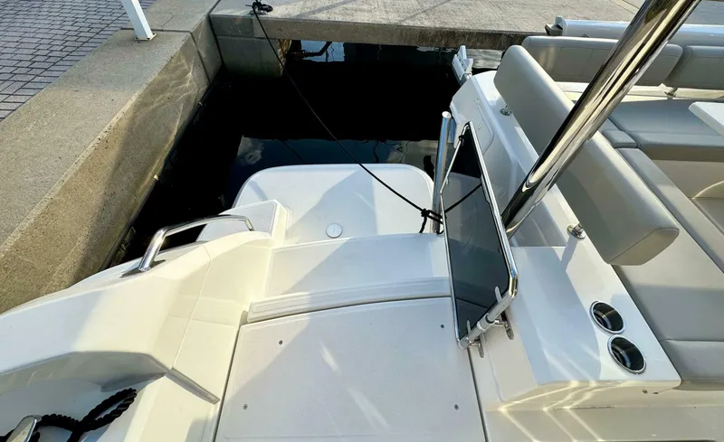 Slide: The Image of Aquila 44 PC 2023 - 4793110